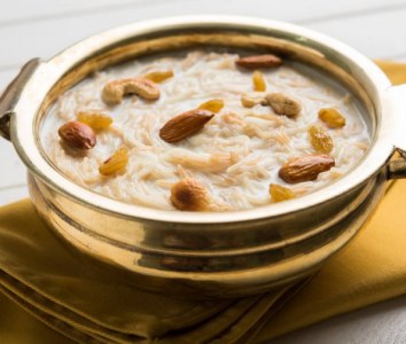 depositphotos_156038414-stock-photo-most-famous-indian-sweet-pudding